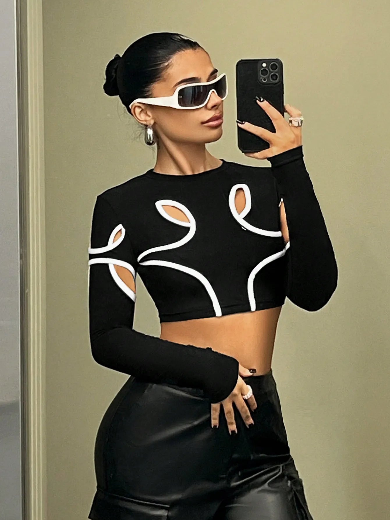 Spring and summer fashion short long sleeve top slim senior sense round neck spice girl style design lady