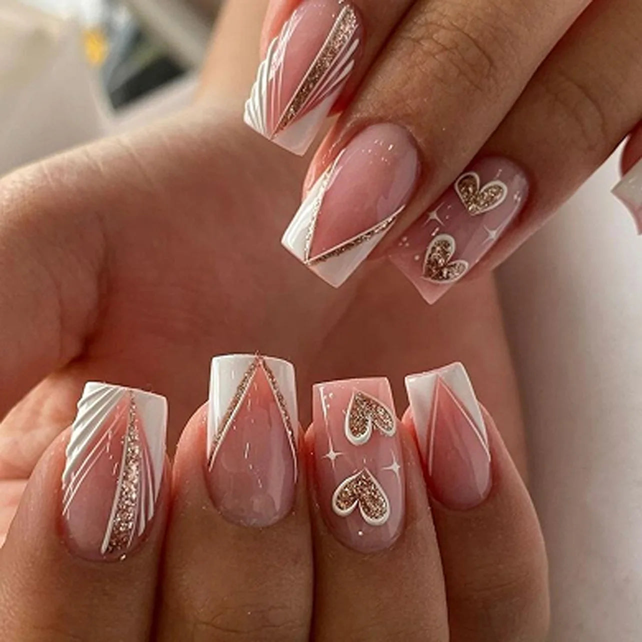 24pcs Short French Press on Nails White Flower Stripes Print Fake Nail Tips Full Cover Wearable Square Head False Nail Tips