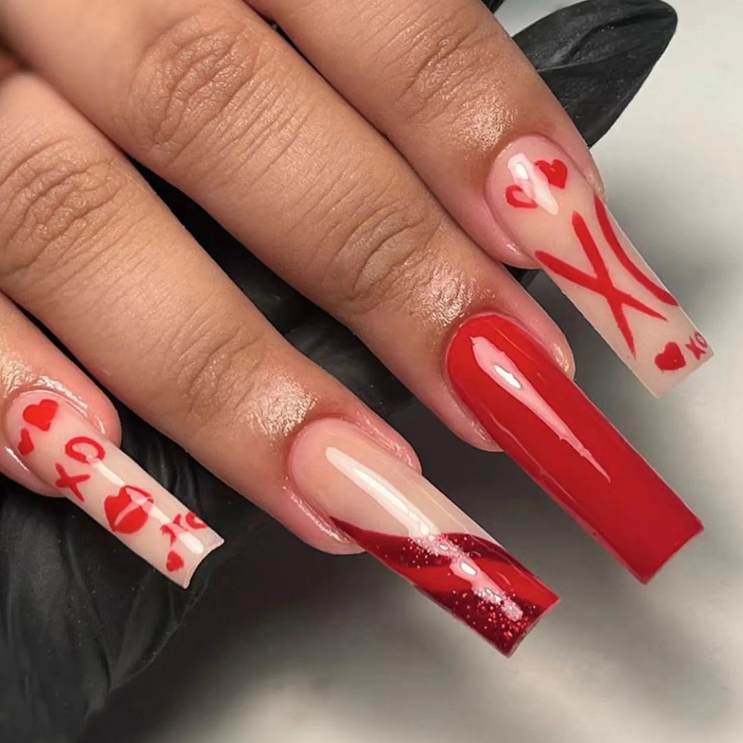 24pcs Long Batte False Nail Pink Lips Love Design Women Fake Nails Sweet Style Press on Nail Tips Valentine's Day Nail Supplies