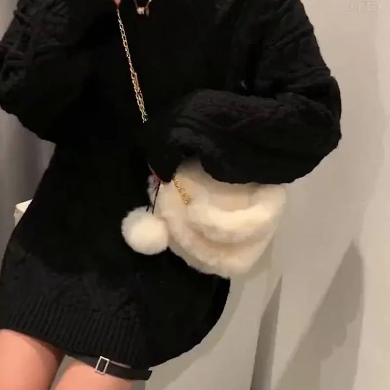 Luxury Faux Fur Heart-shaped Women Small Handbags Fluffy Plush Ladies Chain Shoulder Bag Fashion Female Furry Daily Clutch Purse