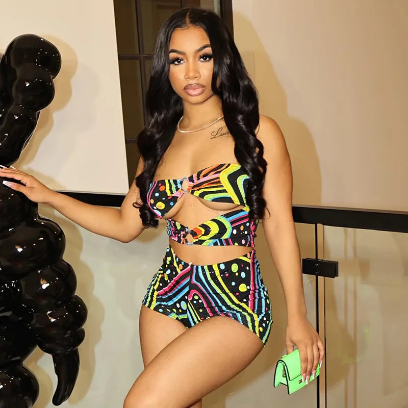 STYLISH LADY Contrast Color Graffiti Printed Cut Out 2 Piece Set Outfits 205 Summer Strapless Crop Top nd Short Suits 2025 Sets