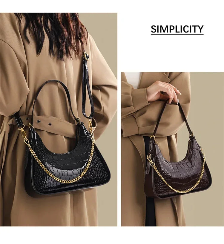Women's Large - Capacity Tote Bag | Casual Simple Shoulder Style, Retro - Inspired Design for Commuting, Spacious Interior