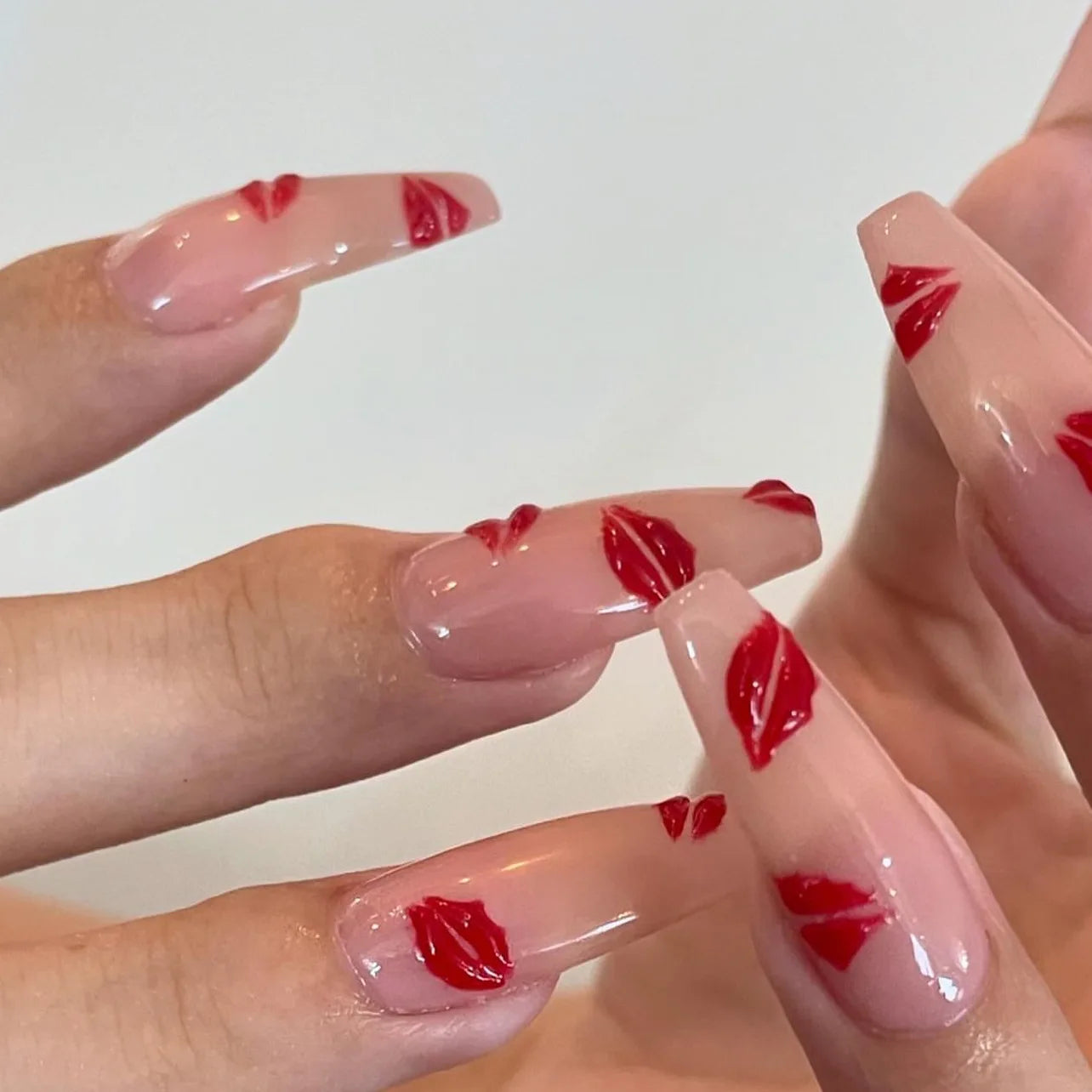 24pcs Long Batte False Nail Pink Lips Love Design Women Fake Nails Sweet Style Press on Nail Tips Valentine's Day Nail Supplies
