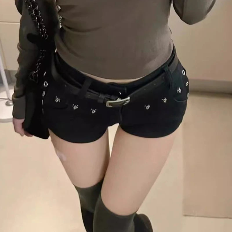 Ladies Popular Sexy Low Waist Y2k Jeans Female Vintage Korean Fashion Mini Pants Girls Vintage Designer Gothic Black Shorts