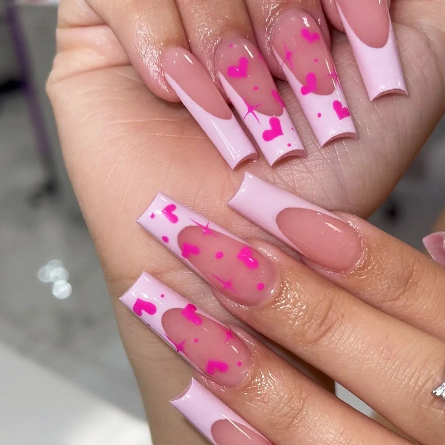 24pcs Long Batte False Nail Pink Lips Love Design Women Fake Nails Sweet Style Press on Nail Tips Valentine's Day Nail Supplies