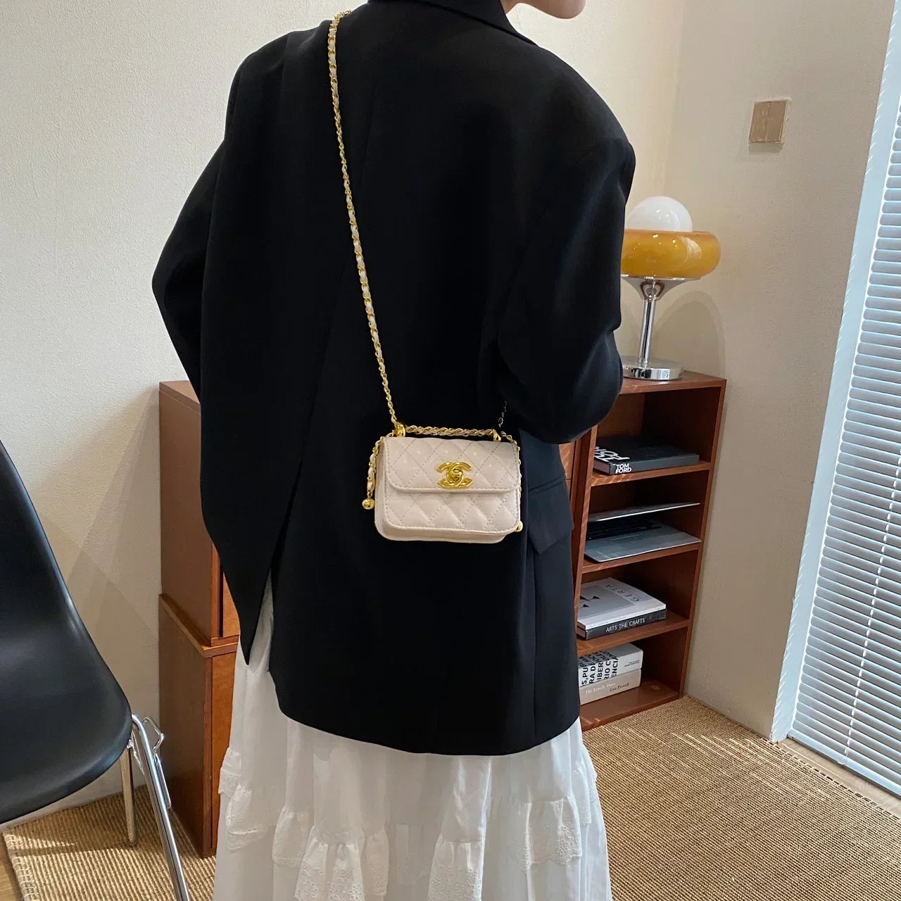 2025 New Arrival! Women's High-Quality Textured Small Square Bag - Trendy Chain Shoulder Design, Versatile for All Occasions