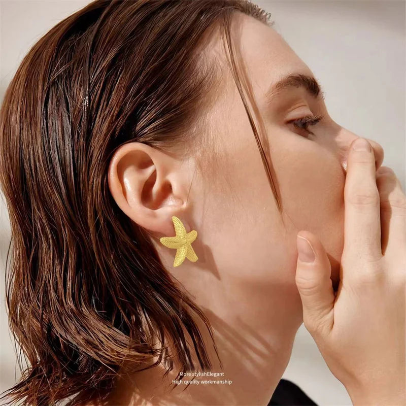 Fashion Exaggeration Summer New Golden Starfish Earrings for ladies Holiday Party Bohemian Jewelry Accessories for Gifts