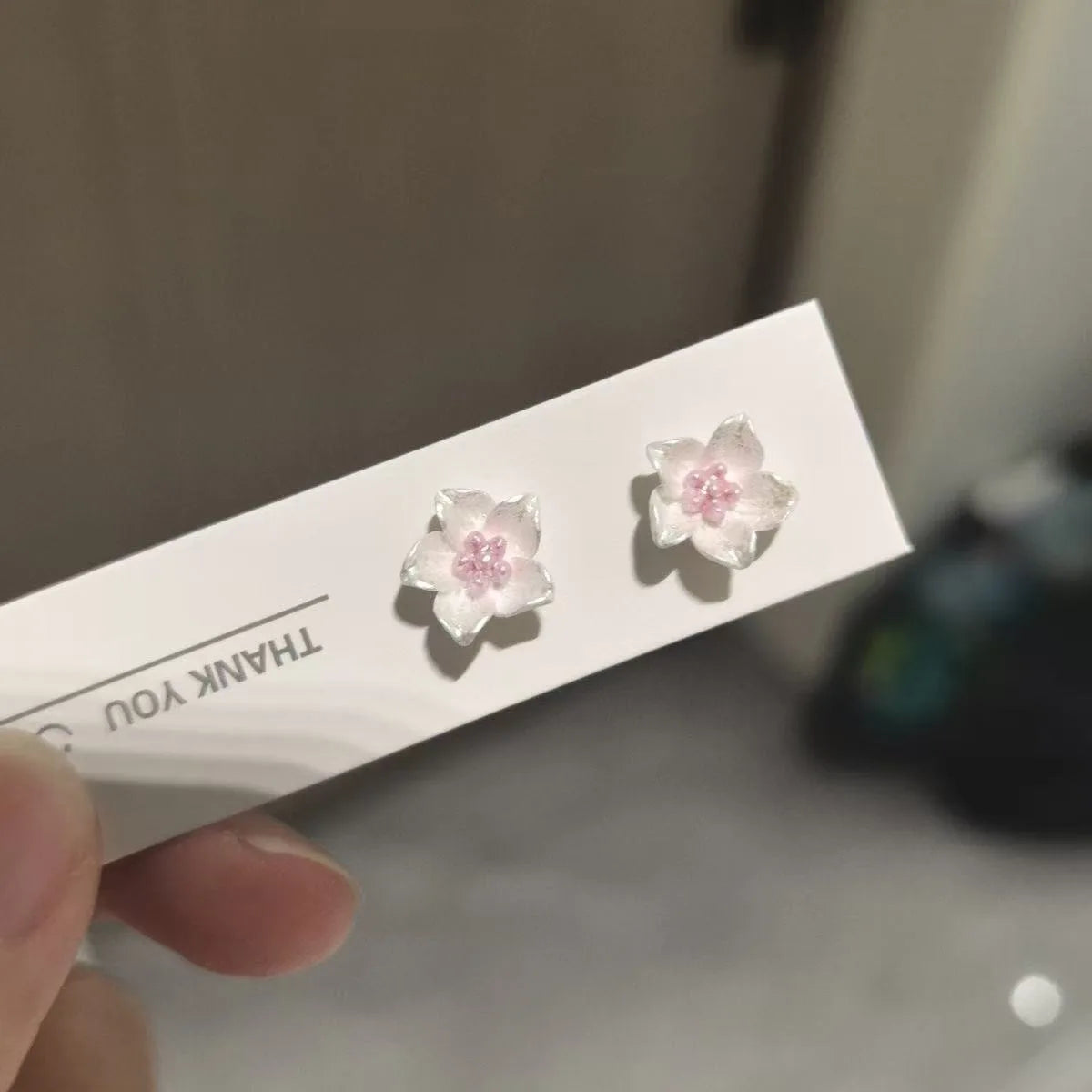 Small Fresh Resin Flower Earrings for Women Simple Fashion Cute Camellia Stud Earrings Mini White Pink Blue Jewelry
