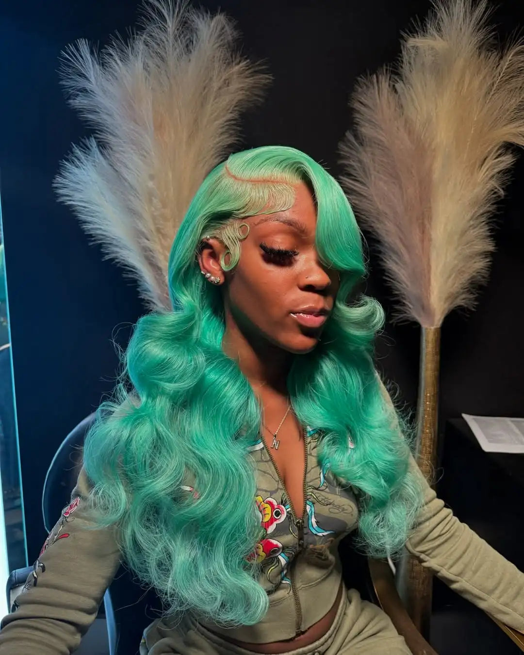 Brazilian Mint Green 30 Inch Body Wave 13x4 Lace Frontal Human Hair Wigs Colored 13x6 HD Transparent Lace Front Wig 200 Density