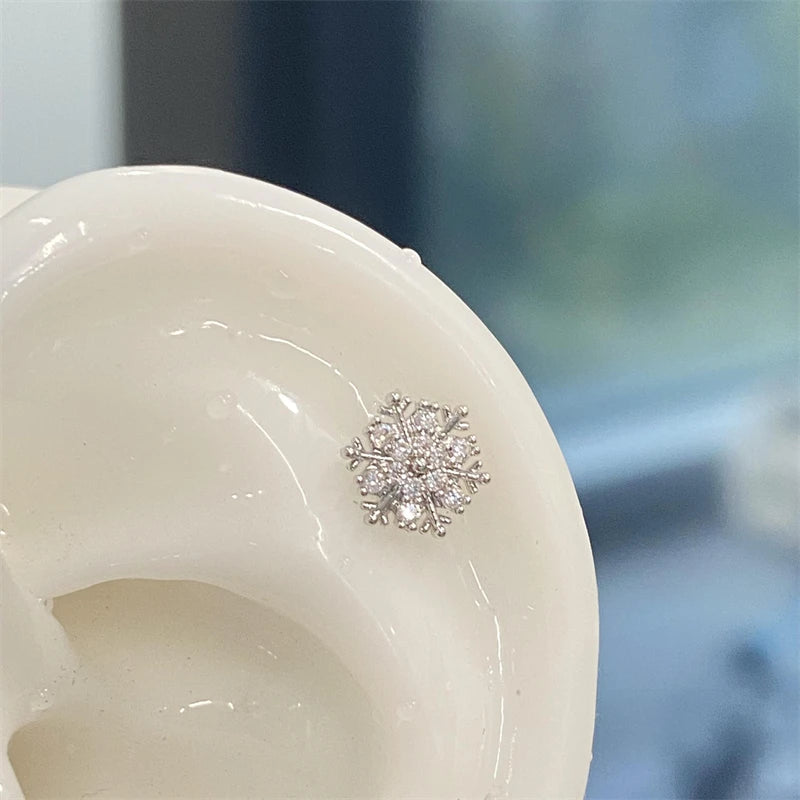 1 PCS New Fashion Cute Pink Zircon Crystal Ear Bone Nail 316L Medical Titanium Steel Earrings for Women Y2K Punk Jewelry