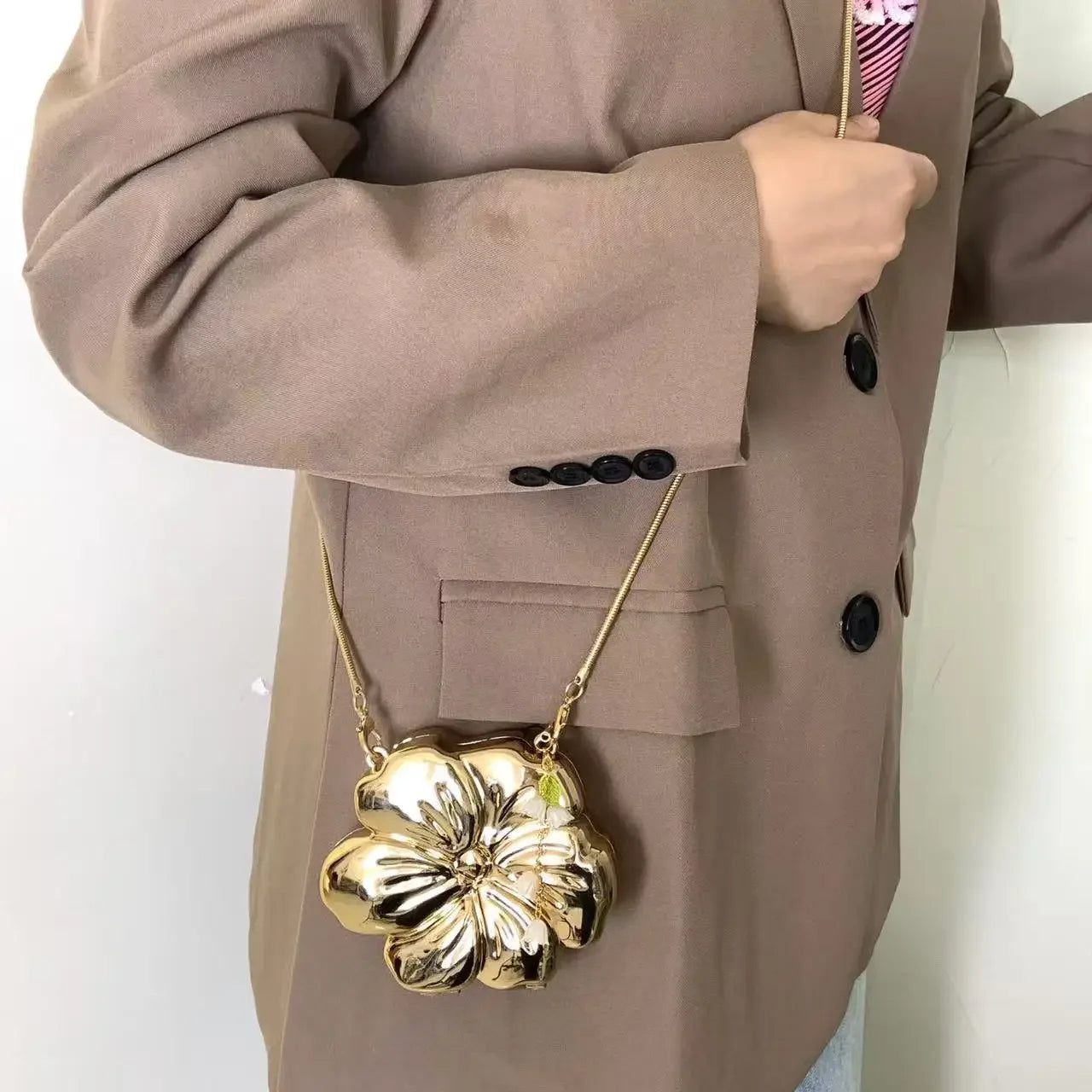 1 rose gold floral acrylic clutch bag, Lily of the Valley charm, PVC messenger bag with magnetic buckle, solid color gloss