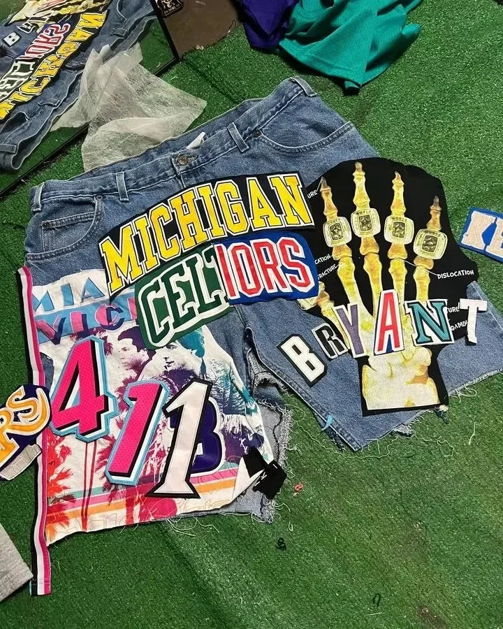 Streetwear Retro Patchwork Denim Shorts Y2K Jeans Cartoon Embroidery Baggy Shorts Low Waist Over The Knee Pants Casual Shorts