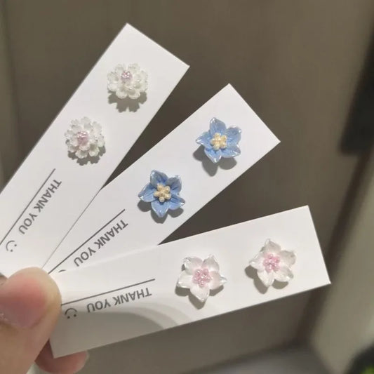 Small Fresh Resin Flower Earrings for Women Simple Fashion Cute Camellia Stud Earrings Mini White Pink Blue Jewelry
