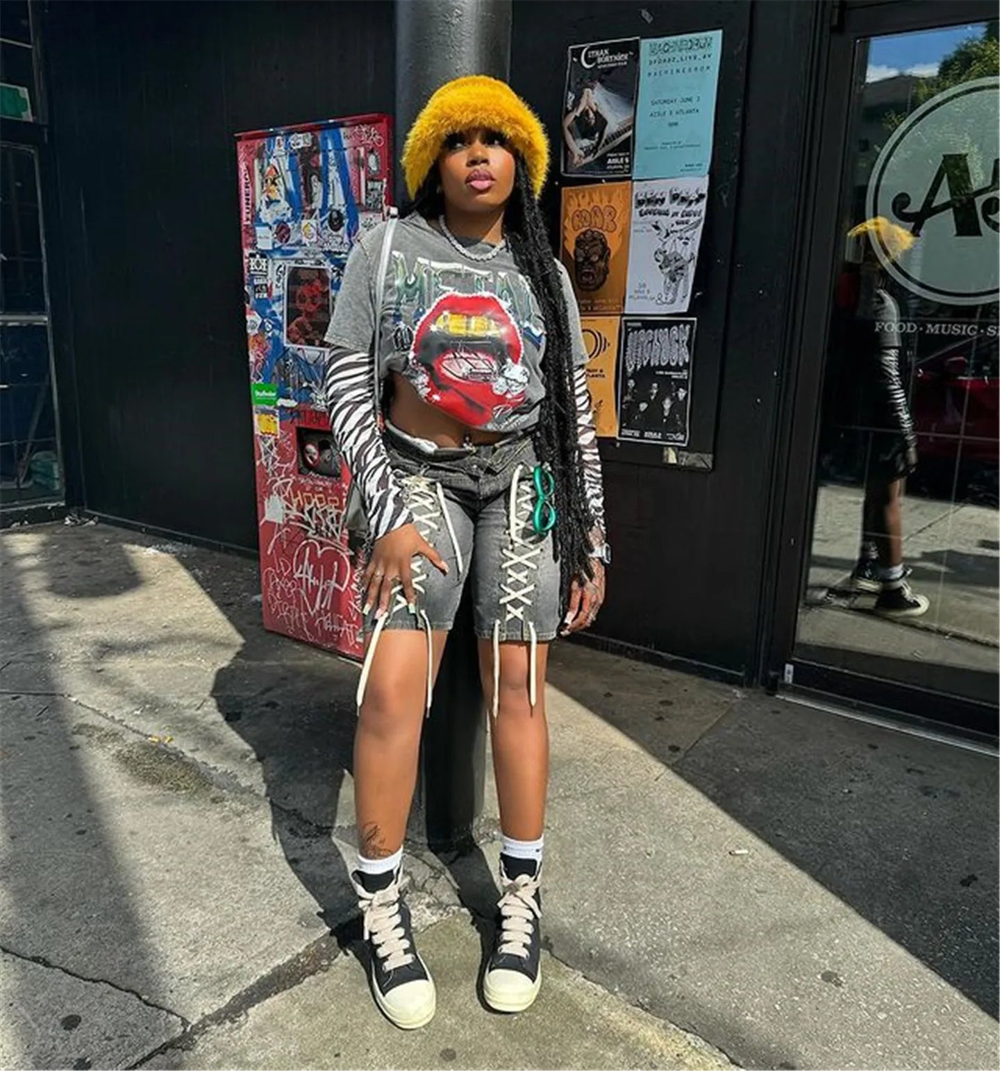HLJ&GG American Vintage Fashion Bandage Straight Jean Shorts Women High Waisted Button Loose jeans Shorts Female Cowboy Bottom