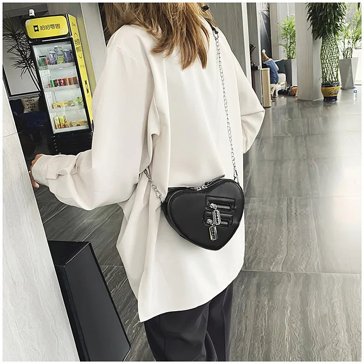 Gothic Heart Blade Zipper Chain Crossbody Bags for Women Girl Casual Shoulder Purses Handbags Techwear Summer Wallet Goth