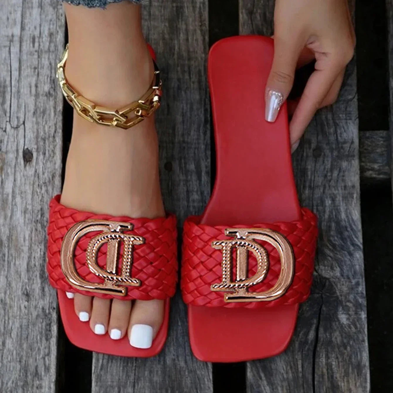 Women's designer flat slippers, luxury designer sandals, casual slippers with bottom, women's summer sandals, new women's shoes