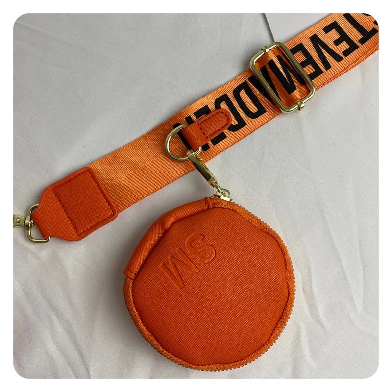 2024 Spring/Summer New Fashion Camera Bag with Wide Shoulder Strap, Lettering, Small Square Bag, Crossbody Bag