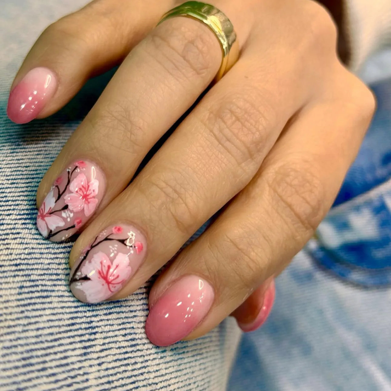 24Pcs Fairy White Flower Fake Nails Pink French Tip Press on Nails Short Square Wearable False Nail for Girls DIY