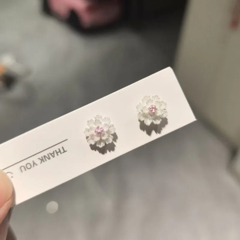 Small Fresh Resin Flower Earrings for Women Simple Fashion Cute Camellia Stud Earrings Mini White Pink Blue Jewelry