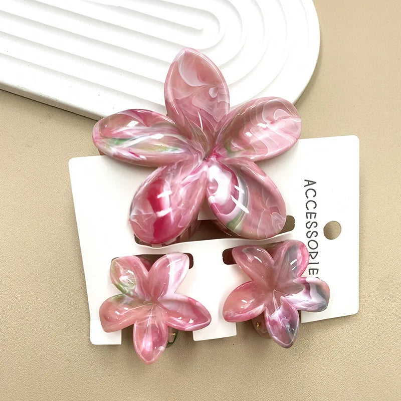 Summer Hawaiian Flower Hair Claw Clip Fashion Plastic Flower Hairpins Ponytail Clips Barrettes Beach Hair Accessories Headwear