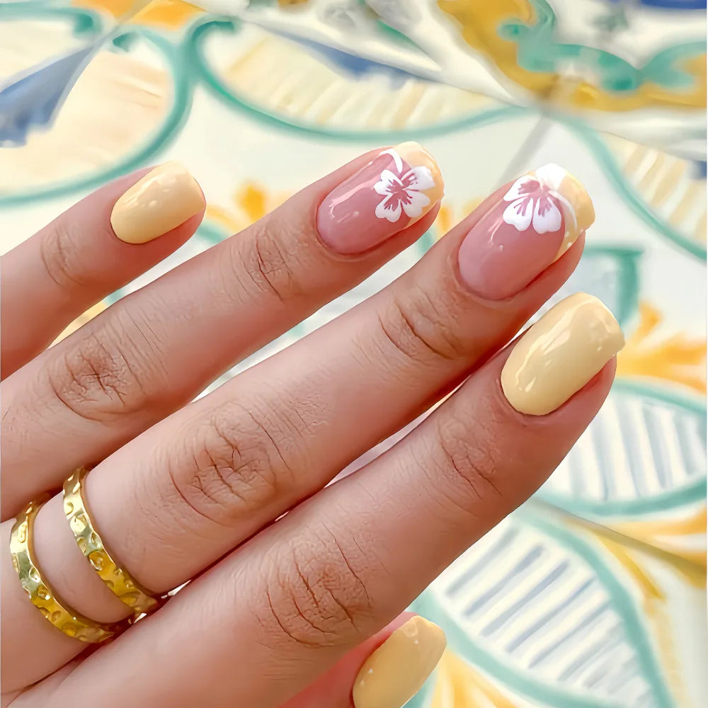24Pcs Fairy White Flower Fake Nails Pink French Tip Press on Nails Short Square Wearable False Nail for Girls DIY