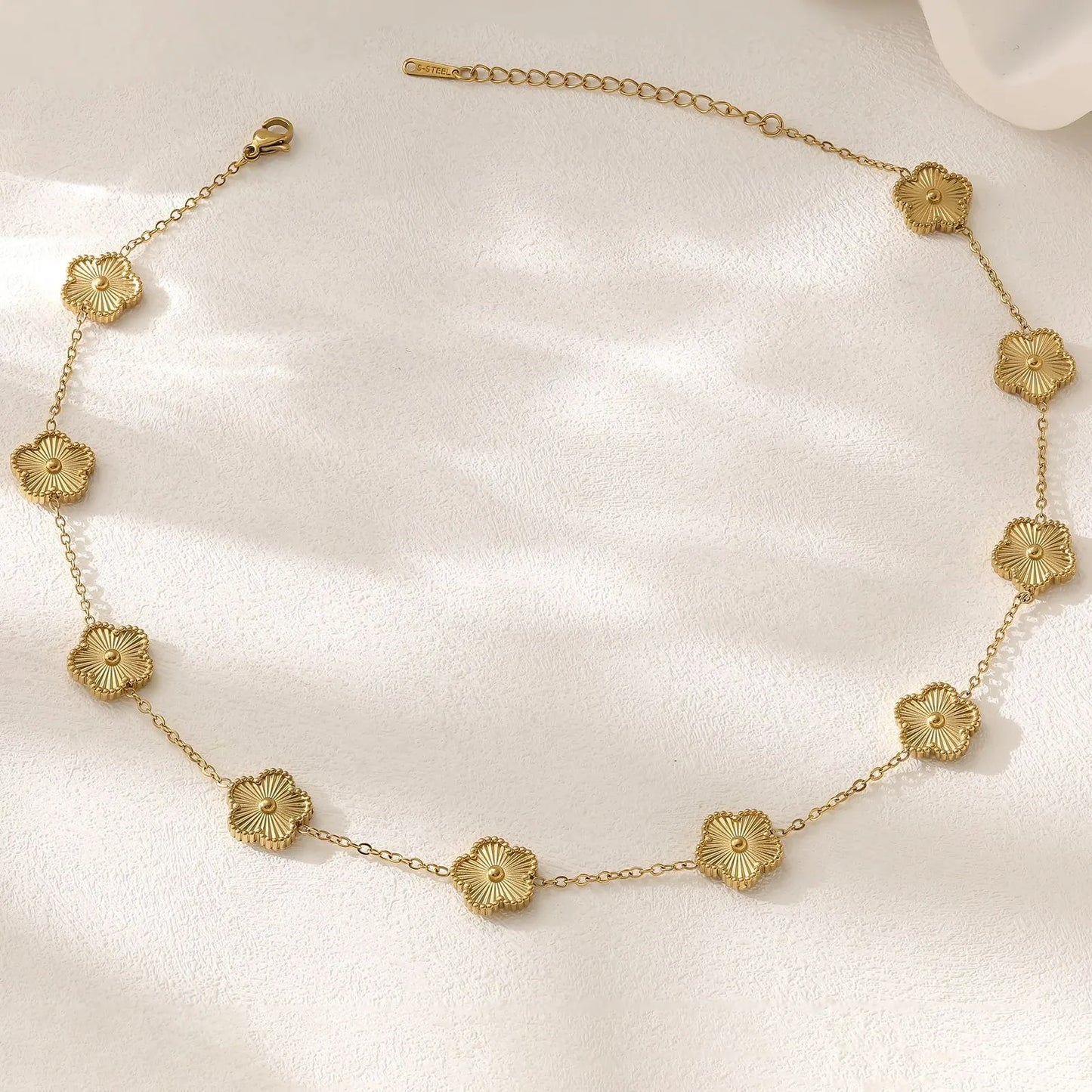 10 Flower Y2K  Laser Stainless Steel Five Leaf Flower Waterproof Necklace Simple for ladies Daily Party Aesthetic Jewelry Clover