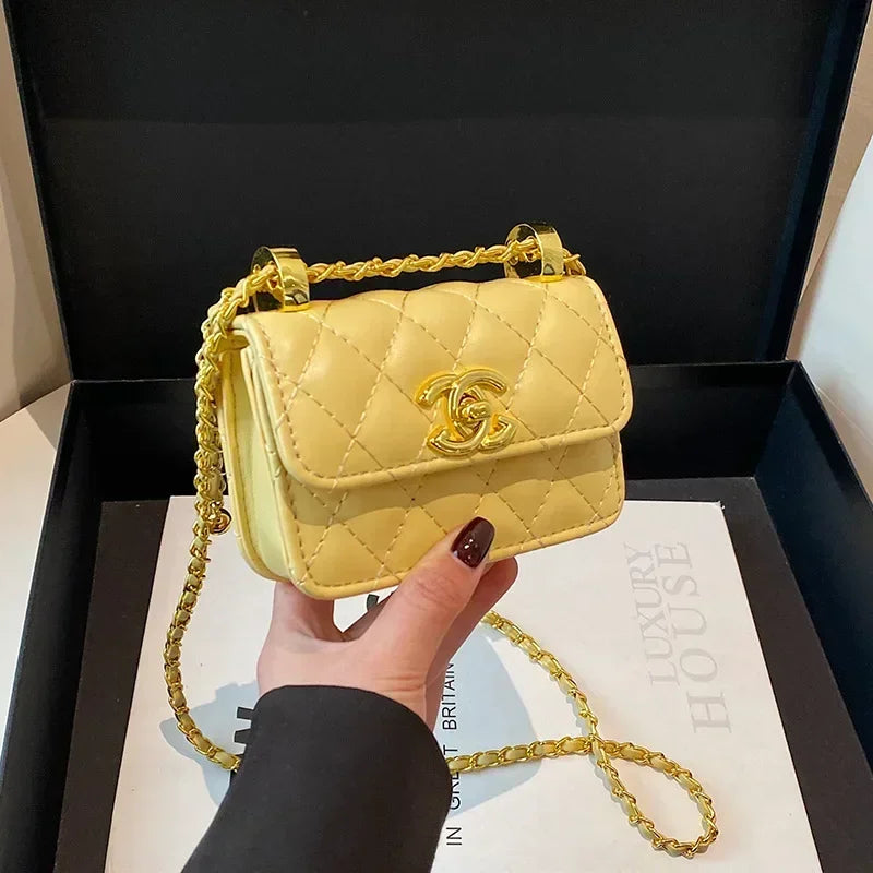 2025 New Arrival! Women's High-Quality Textured Small Square Bag - Trendy Chain Shoulder Design, Versatile for All Occasions