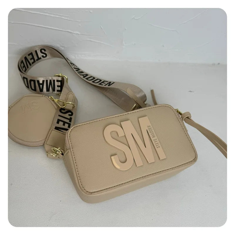 2024 Spring/Summer New Fashion Camera Bag with Wide Shoulder Strap, Lettering, Small Square Bag, Crossbody Bag