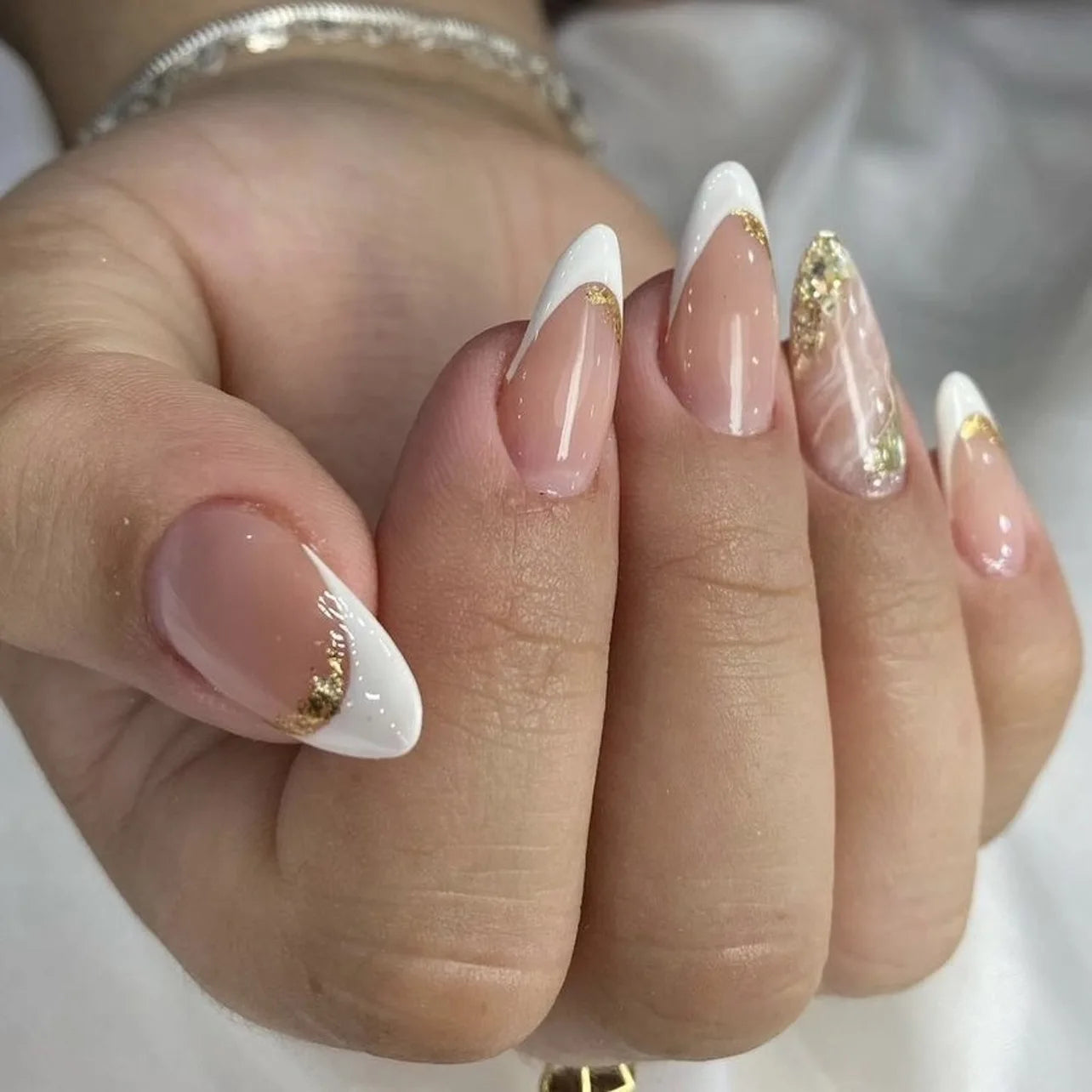 24pcs Petal Print Press on Nail Pink French Almond False Nails Wearable Detachable Ins Simple Fake Nails for Women Girls