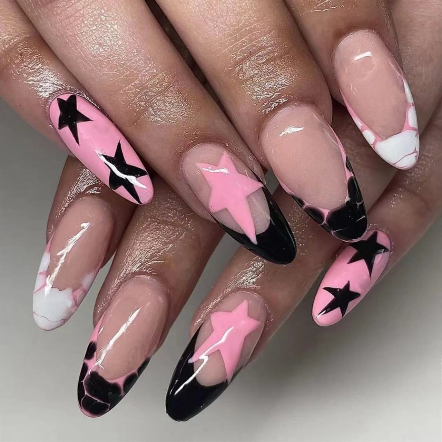 y2k Nails 24pcs Fake Nails Black Pink Color French Press Nail Tips with Five-pointed Star Pattern Artificial Nail Tips for Girls