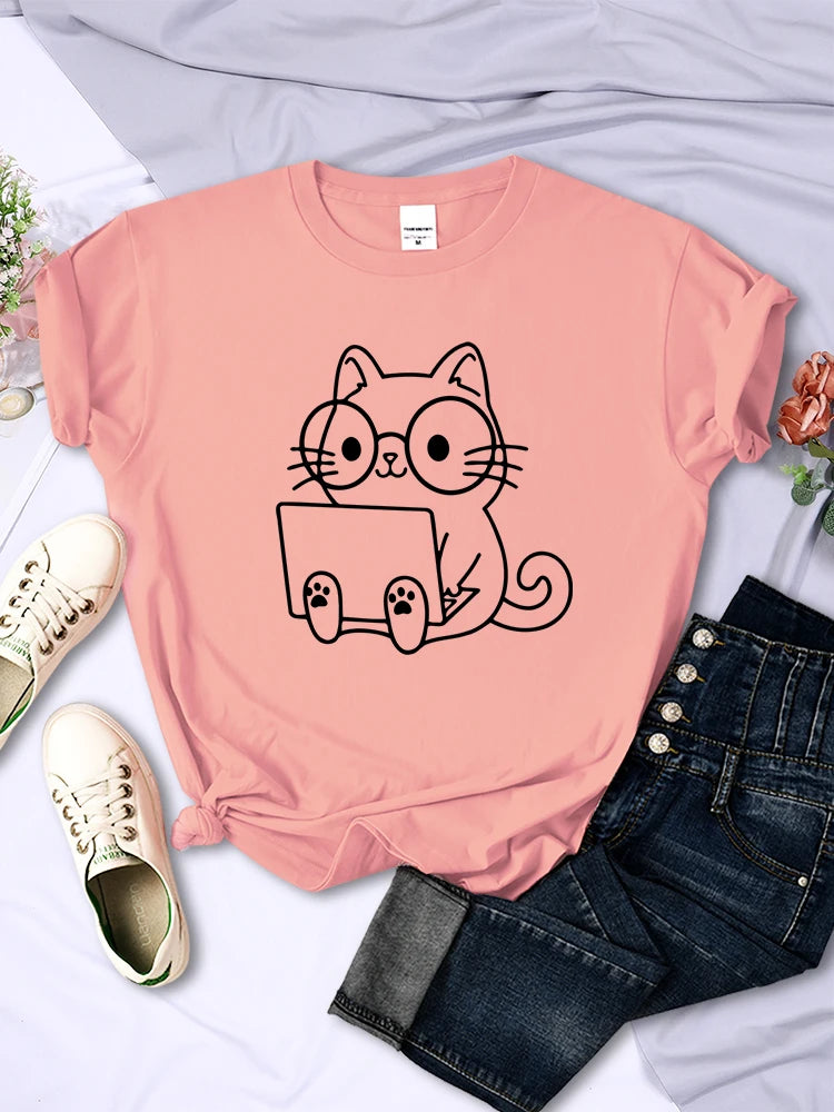 Women's Cat Sketch Graphic T-Shirt