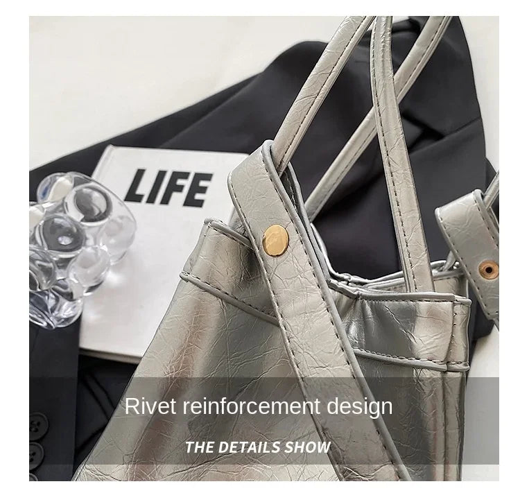 Design Sense Red Women New 2024 Fashion Texture Shoulder Bag Popular Popular Hand Tote Bags for Women Handbags Red Purse Bolsa