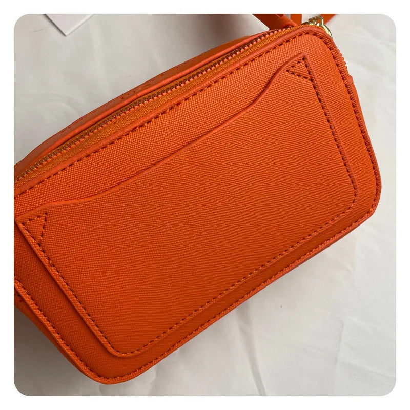 2024 Spring/Summer New Fashion Camera Bag with Wide Shoulder Strap, Lettering, Small Square Bag, Crossbody Bag