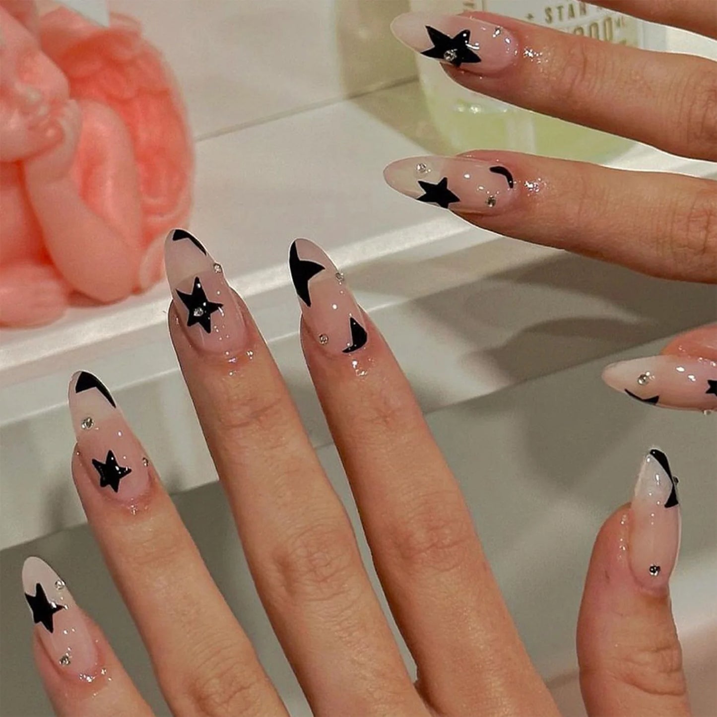 y2k Nails 24pcs Fake Nails Black Pink Color French Press Nail Tips with Five-pointed Star Pattern Artificial Nail Tips for Girls