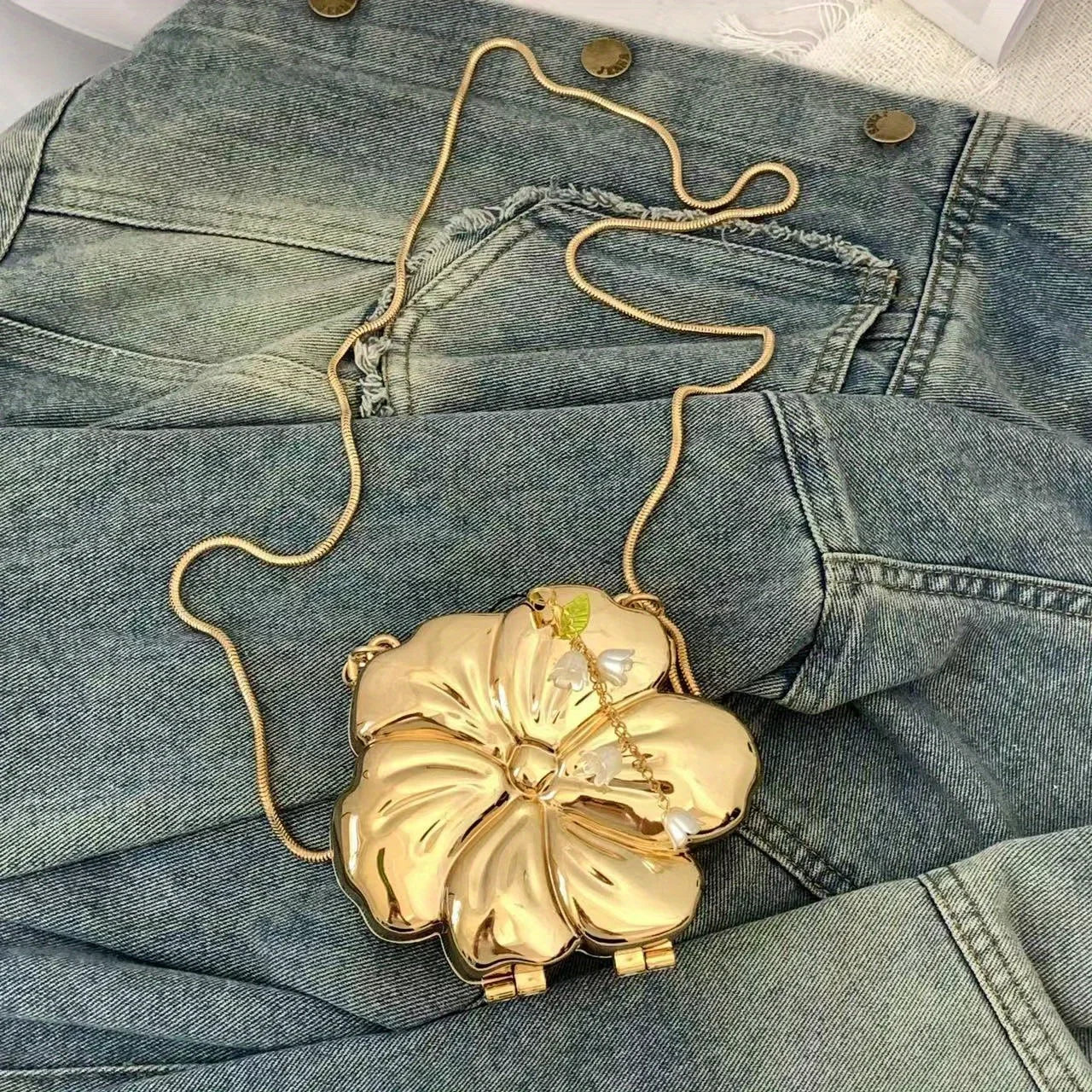 1 rose gold floral acrylic clutch bag, Lily of the Valley charm, PVC messenger bag with magnetic buckle, solid color gloss
