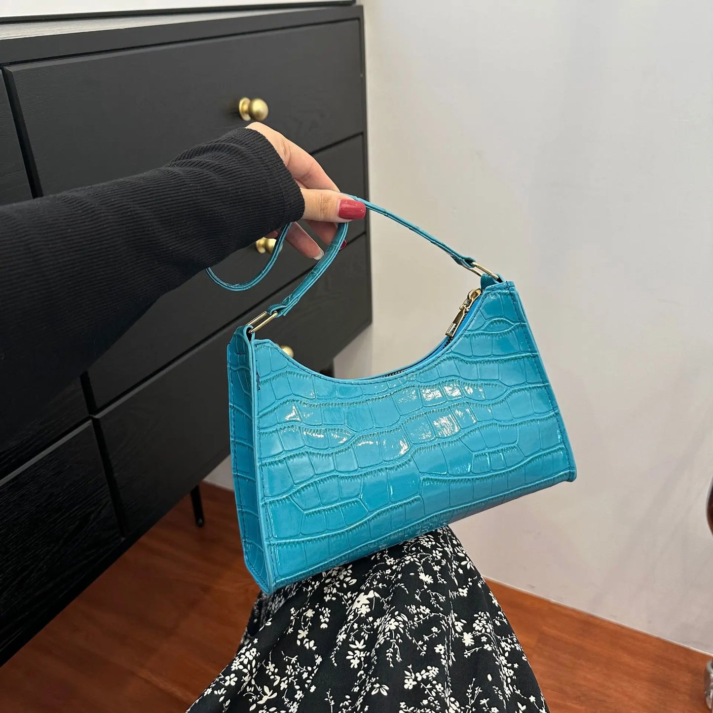 Fashion PU Leather Bags for Women Alligator Pattern Armpit Handbag Female Small Underarm Messenger Bag Purse Shoulder Handbags