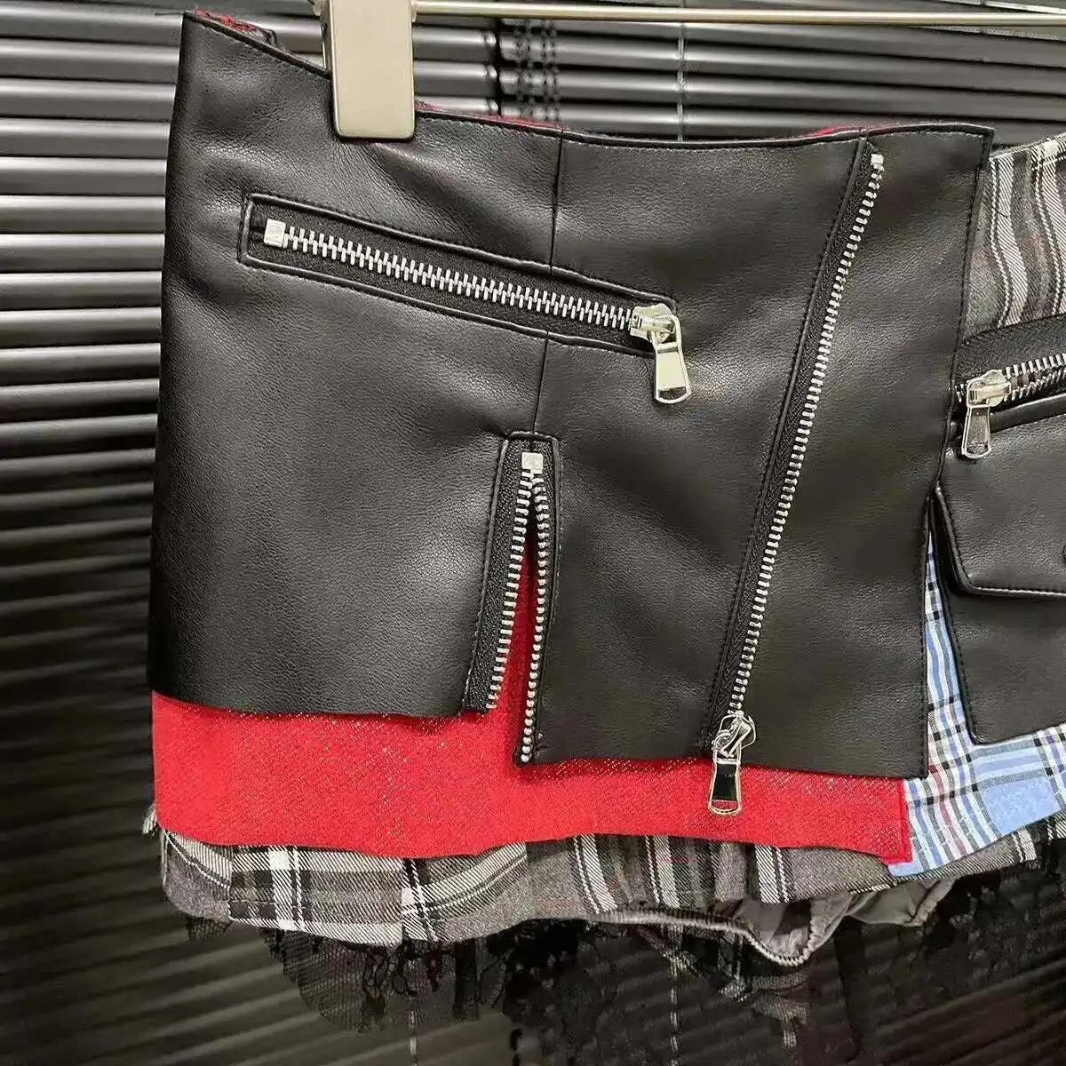 DEAT 2025 Summer New Patchwork Plaid Irregular Pleated Mini Skirt, Zipper Pockets Lace Design Skirts 29L7565