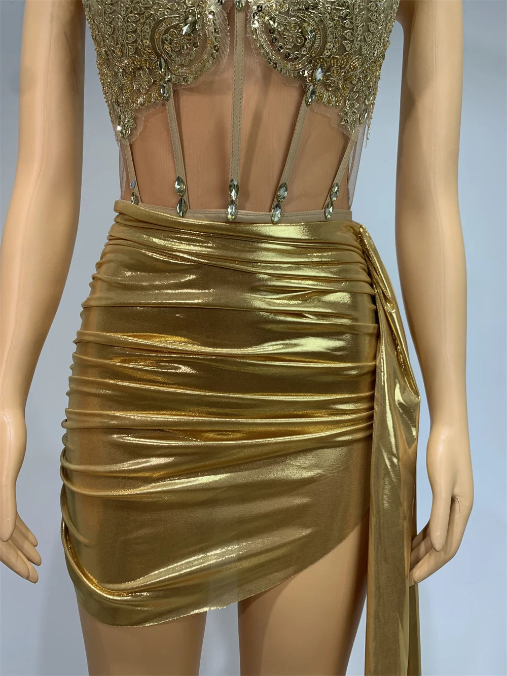 Women Glitter dress Sets, Sexy Strapless Sequins Rhinestone Luxury Gold Dress Design 2024 Stage Show Outfit