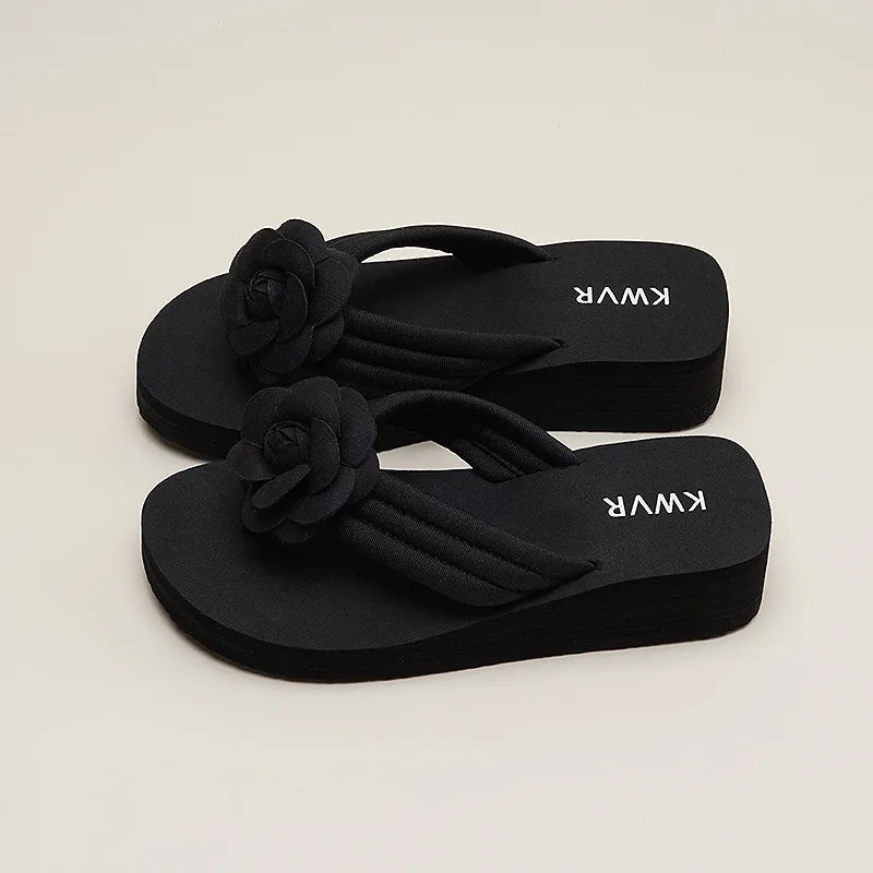 Adult 4cm Sponge Cake Thick Sole Flip Flops Summer 2026 Women's Versatile Conch Anti-slip Sandals Shiny Diamonds Beach Shoes