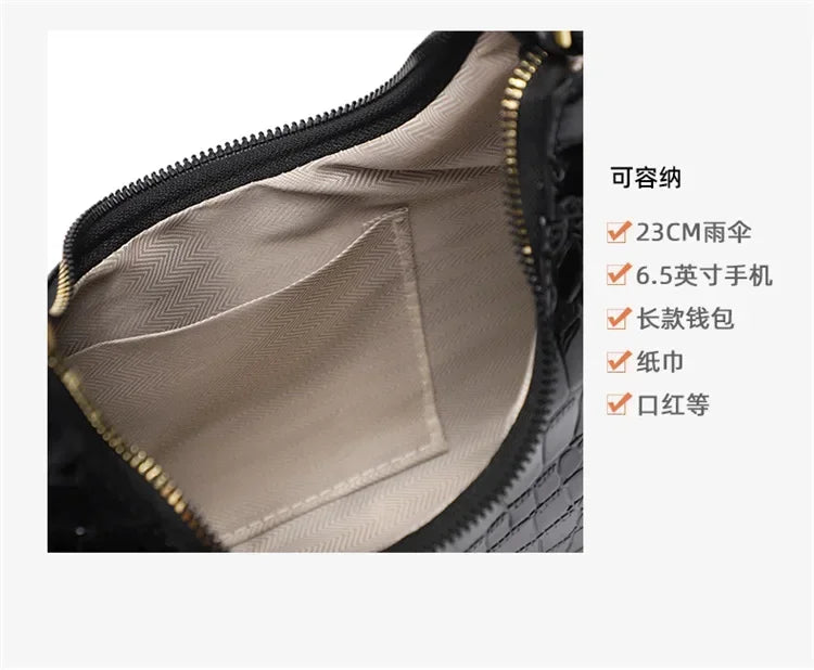 Women's Large - Capacity Tote Bag | Casual Simple Shoulder Style, Retro - Inspired Design for Commuting, Spacious Interior