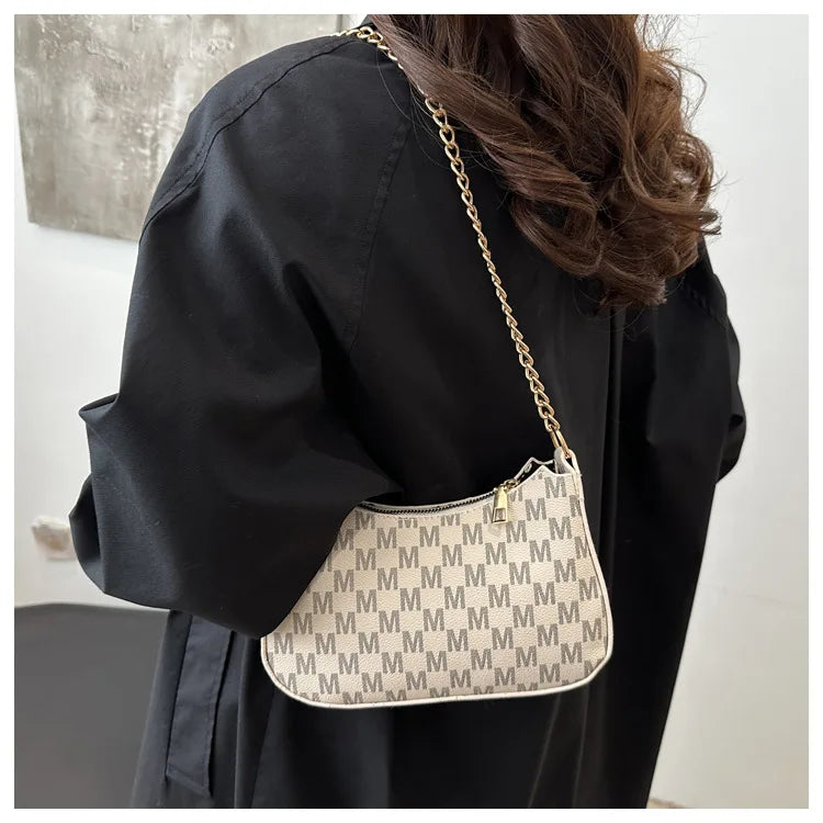 Vintage Style Square Handbag Crossbody Bag Adjustable Strap Women Messenger Shoulder Bag Sophisticated Accessory Tote Bag Purse