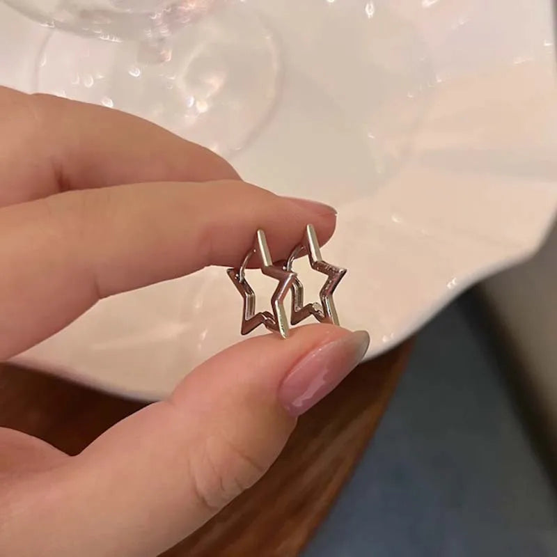 Y2K Style Hollow Pentagonal Stud Earrings for Women Personalize Star Asterism Round Ear Buckle Metal Accessories Fashion Jewelry