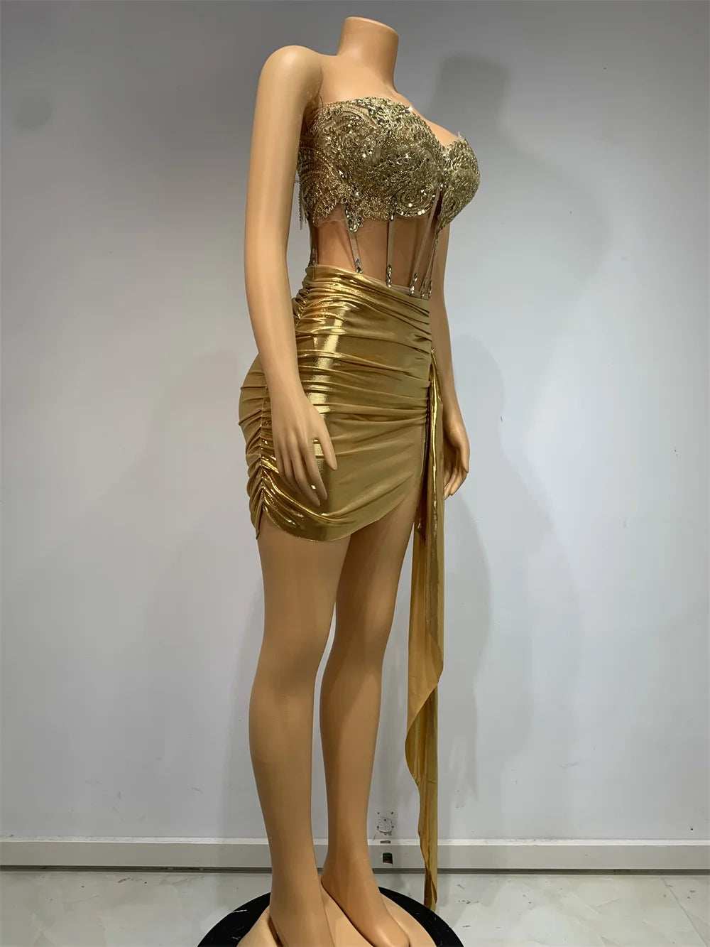 Women Glitter dress Sets, Sexy Strapless Sequins Rhinestone Luxury Gold Dress Design 2024 Stage Show Outfit
