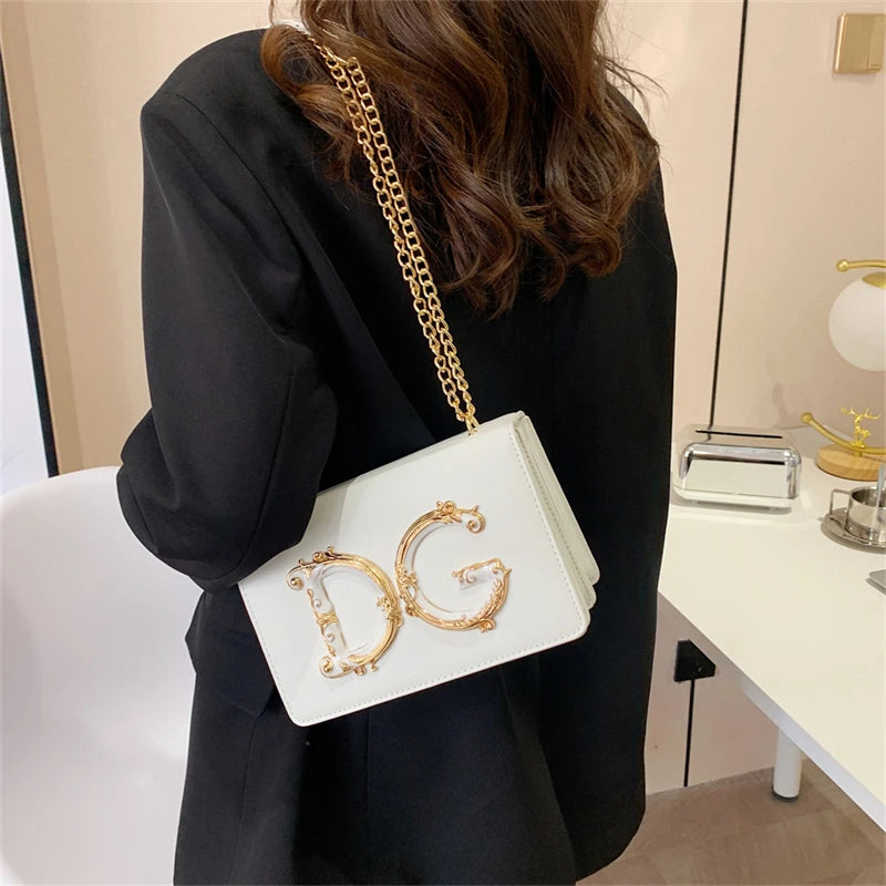 Stylish Crossbody Bag Ladies Handbag Made Of Genuine Leather With Gold Accents Fashionable Everyday Essential
