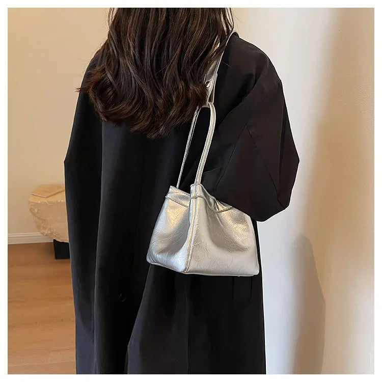 Design Sense Red Women New 2024 Fashion Texture Shoulder Bag Popular Popular Hand Tote Bags for Women Handbags Red Purse Bolsa