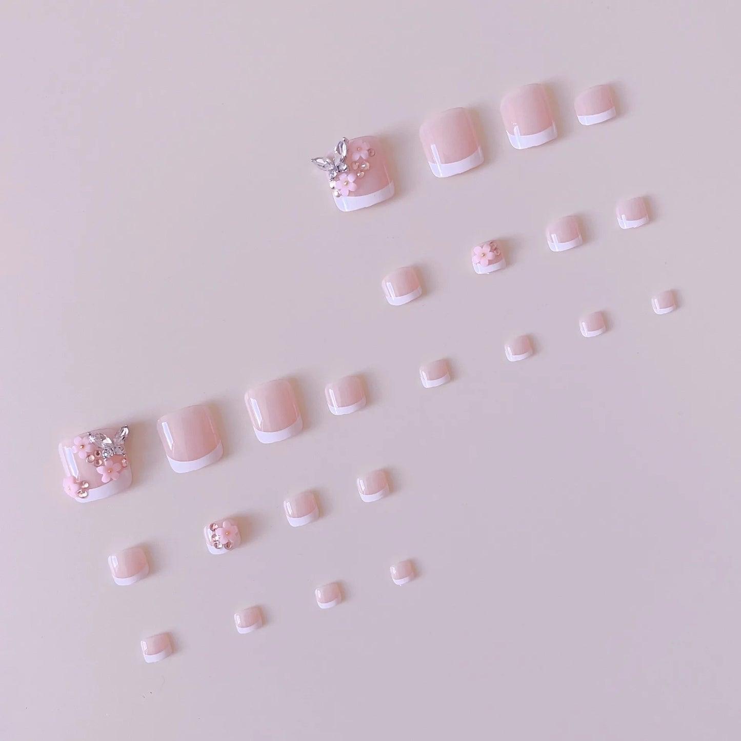 24pcs Sweet French False Nails Shiny 3d Dimaond Flowers Design Fake Nails Wearable Detachabe Summer Press on Nails for Girls