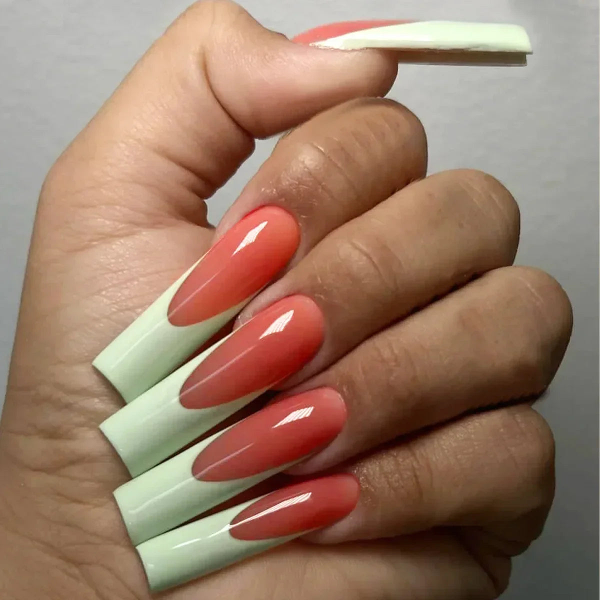 24Pcs Shimmery Long Coffin False Nails with Glue Ballerina Nail Design Sweet Fashion French Press on Acrylic Nails Tips