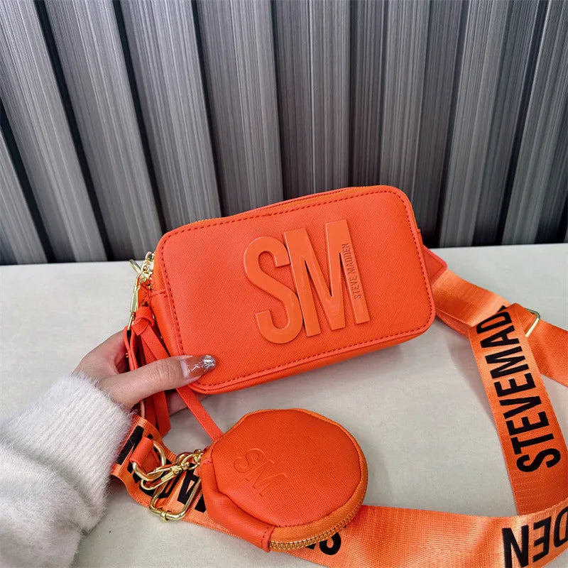 2024 Spring/Summer New Fashion Camera Bag with Wide Shoulder Strap, Lettering, Small Square Bag, Crossbody Bag