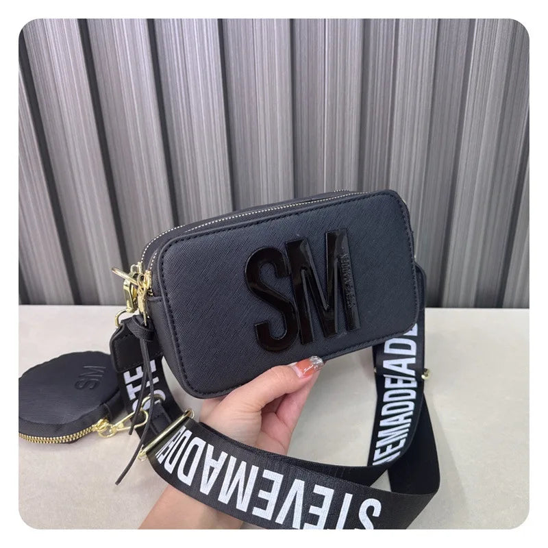 2024 Spring/Summer New Fashion Camera Bag with Wide Shoulder Strap, Lettering, Small Square Bag, Crossbody Bag