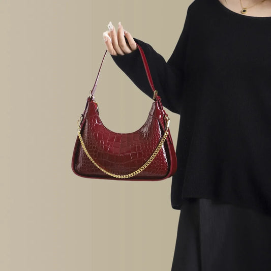 Women's Large - Capacity Tote Bag | Casual Simple Shoulder Style, Retro - Inspired Design for Commuting, Spacious Interior